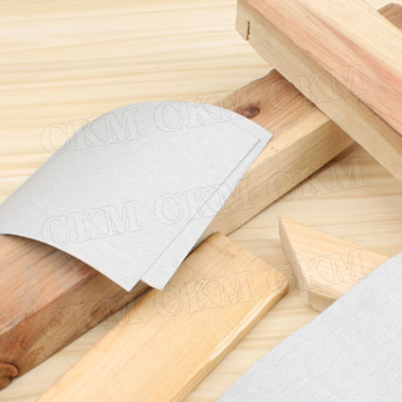 1 tk kuiv liivapaber ristkülikukujuline 600 # puidutöötlemine käsitsi poleeritud autoosade värviga valge kuiv liivapaber universaalsele