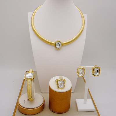 Най-новите Италия Бразилия Дубай Позлатен златен цвят Луксозен комплект бижута Висококачествен дамски комплект бижута Колие за сватбено парти Гривна Комплект бижута