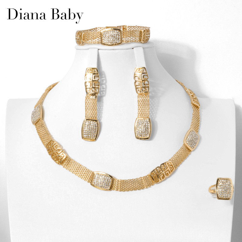 Diana Baby Klasszikus ékszerkészlet Egyszerű Elegáns Akció Fülbevaló Nyaklánc Karkötő Gyűrű Női Irodai napi viselet Találkozó