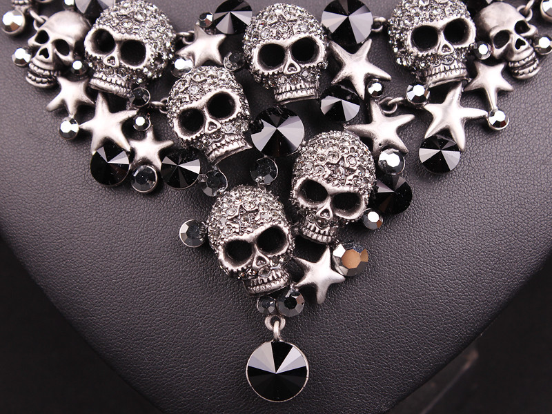 Vintage Crystal Skull Ékszerkészletek Punk Statement Nyaklánc Fülbevaló Retro Csontváz Gótikus Halloween Party Kiegészítők Női