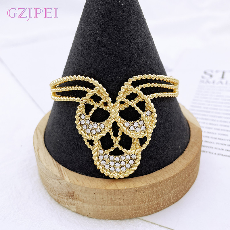 Kompleti modnog nakita Ženska dnevna odjeća Pozlaćeni fini nakit Ogrlica Naušnice Prsten Narukvica Set od 4 komada za svatove