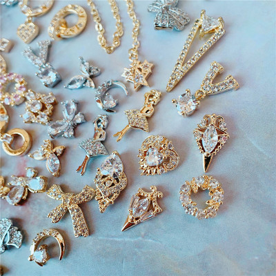 10 kom/lot Luksuzni božićni vijenac Heart Star Nail Art dijelovi Cirkon Crystal Manikura Nails Accesorios Supplies Decorations Charms