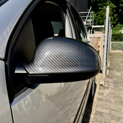 2vnt anglies pluošto galinio vaizdo veidrodžio dangtelio keitimas Golf 5 MK5 2008-2011 m.