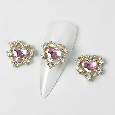 10 vnt. pilno deimantinio širdies nagų krištolinio krištolinio akmens dekoravimas 3D Valentino dienos deimantais blizgančios širdelės nagų žavesys prabangus nagų dailė