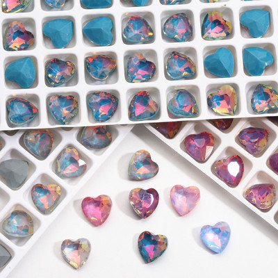 20 бр. Стрази за нокти Цветни блясъци Направи си сам Стъклени скъпоценни камъни във формата на сърце за 3D ваденки Декорации за нокти 8x8 mm Талисмани