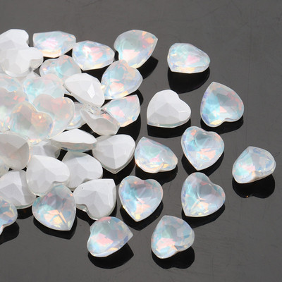 20 buc. Pietre prețioase de sticlă de sticlă în formă de inimă, strălucitoare colorate, pentru decalcomanii 3D, decorațiuni pentru unghii, 8x8mm.