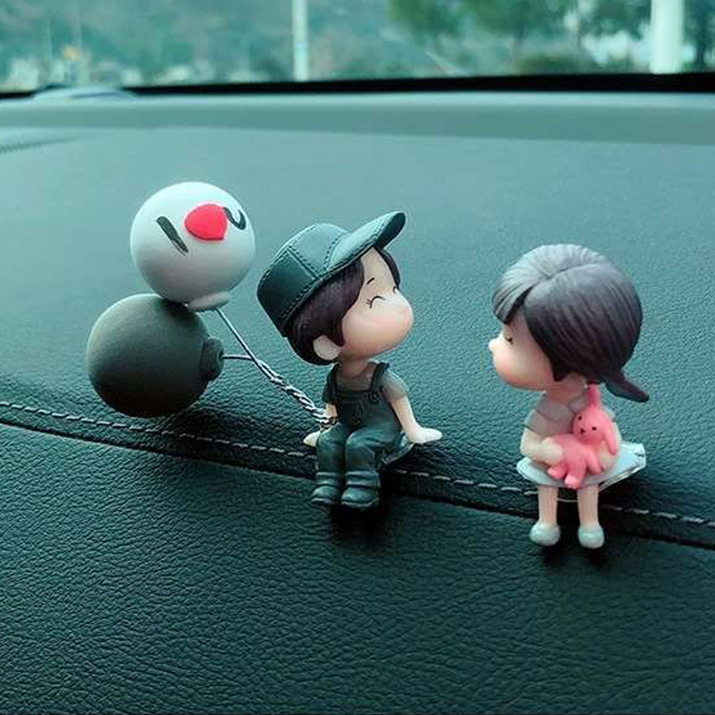 Pentru decorarea mașinii drăguțe din desene animate cupluri figurine figurine baloane ornamente interior auto accesorii tablou de bord cadouri fete