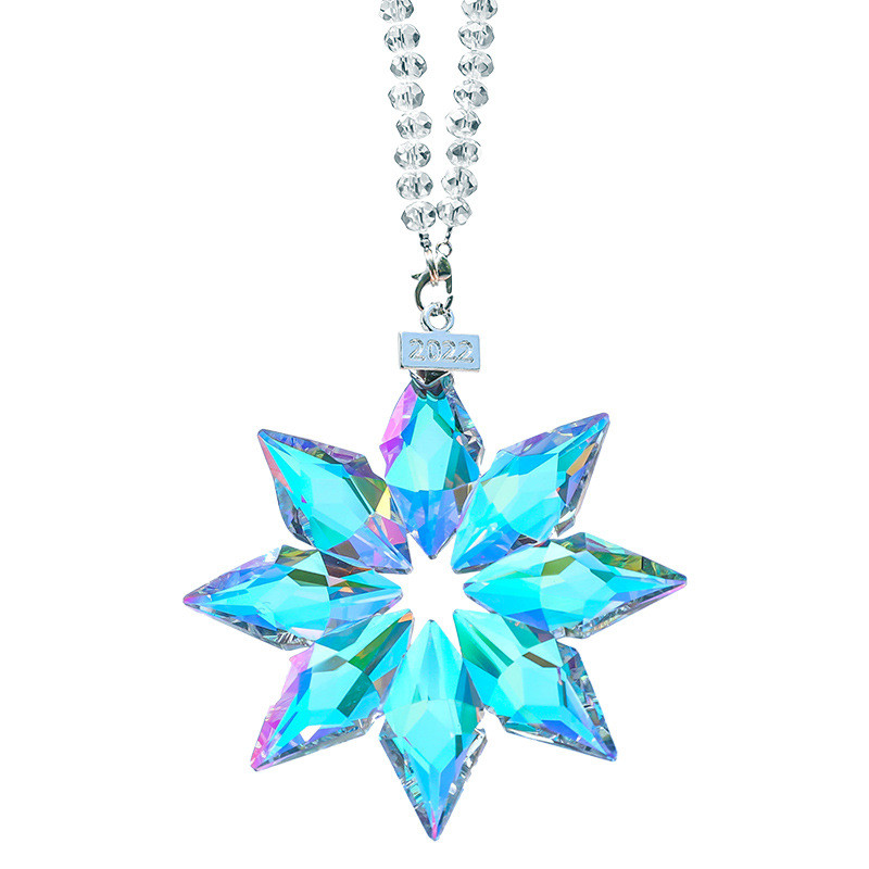 8*8cm Pandantiv masina Cristal Fulgi de zapada Oglinda retrovizoare pentru masina Accesorii interioare Prisme Trim agatat Cadouri de Craciun Fulg de zapada