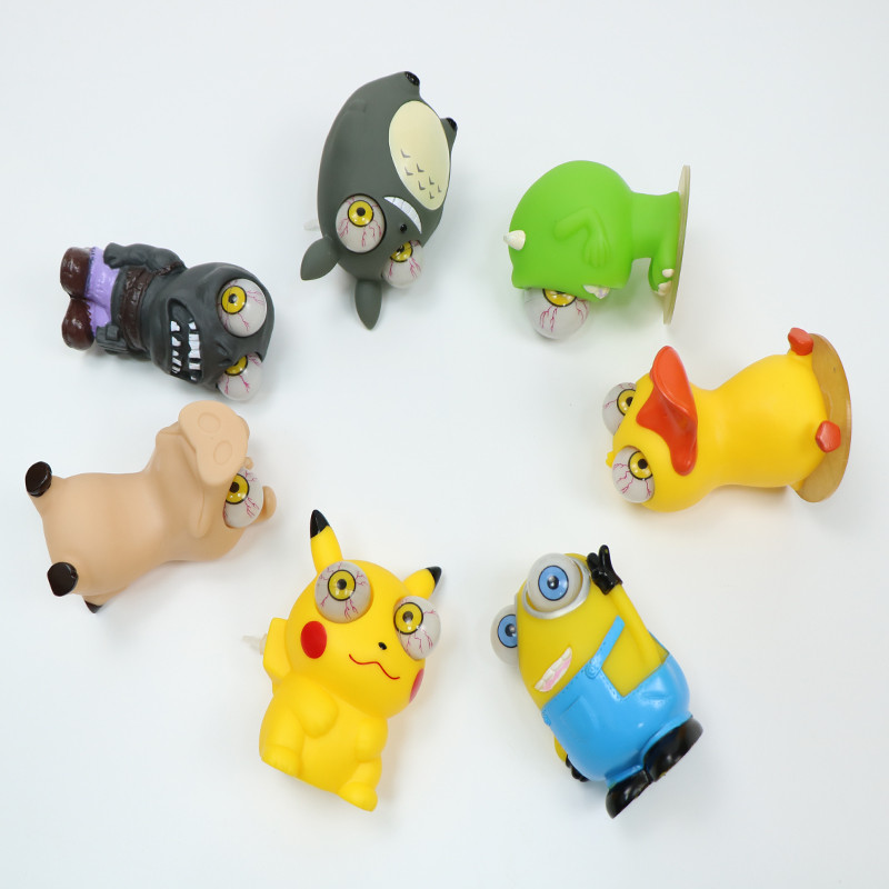 Car Turbo Doll Universal Auto Accessiores Papusi cu ochi mari Aglomerate Jucarii zombie cu ochi violenti