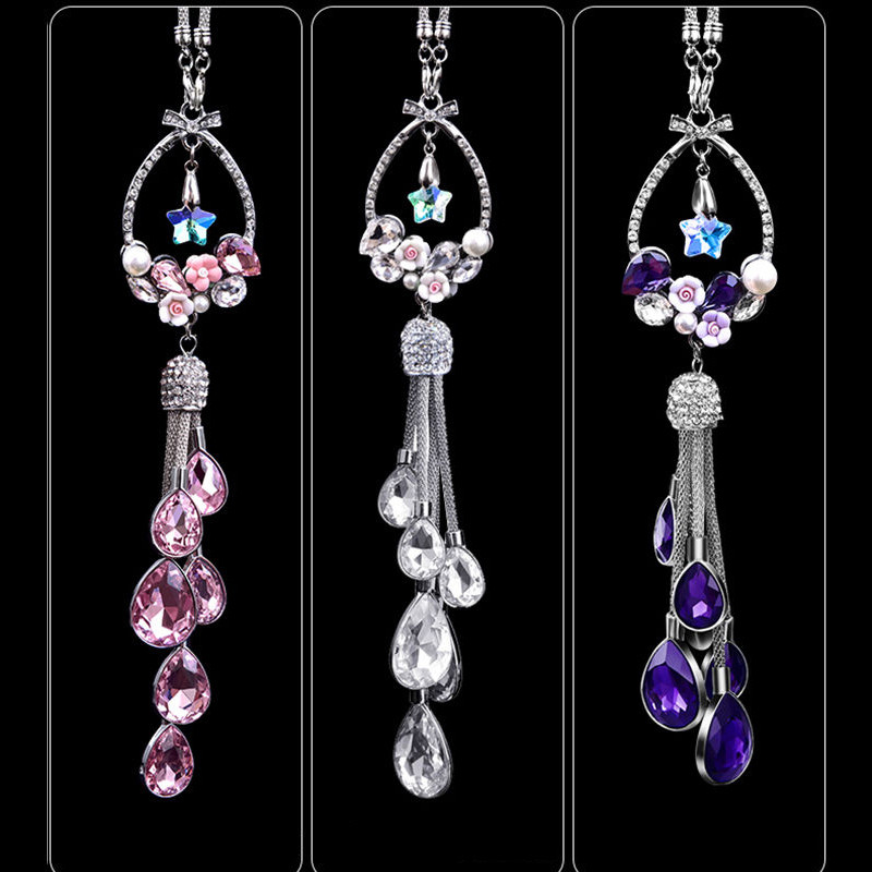 Bling Bling Girl Accesorii pentru mașină Stare norocoasă Lebădă Ornamente de agățat Oglinda retrovizoare Decorare cu stras de lux Femei