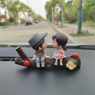 Accesorii mașini Cupluri de desene animate Figurine Figurine Baloane Ornament Tablou de bord interior auto pentru fete Cadouri Picătură