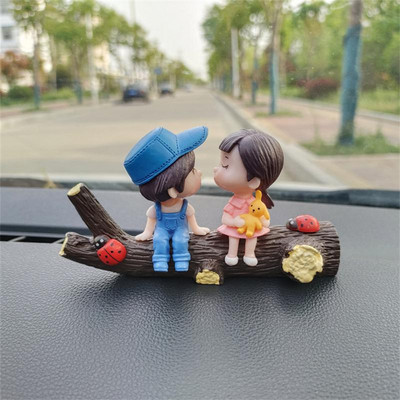 Accesorii mașini Cupluri de desene animate Figurine Figurine Baloane Ornament Tablou de bord interior auto pentru fete Cadouri Picătură