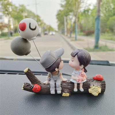 Accesorii mașini Cupluri de desene animate Figurine Figurine Baloane Ornament Tablou de bord interior auto pentru fete Cadouri Picătură