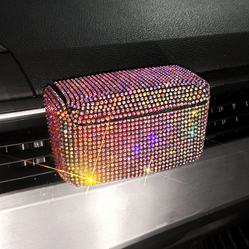 Kreatív Bling Rhinestone füst cigaretta hamutartó dobozok Automatikus többfunkciós személyiség csillogó dekoráció LED autós hamutartók