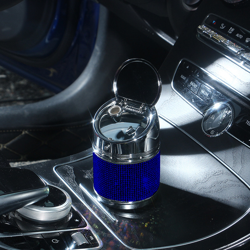 Tavă de cenușă cu diamant pentru mașină Auto Vehicul Suport țigară Decor Suport pentru trabucuri cu strass Accesorii pentru mașină Bling Interior pentru fete