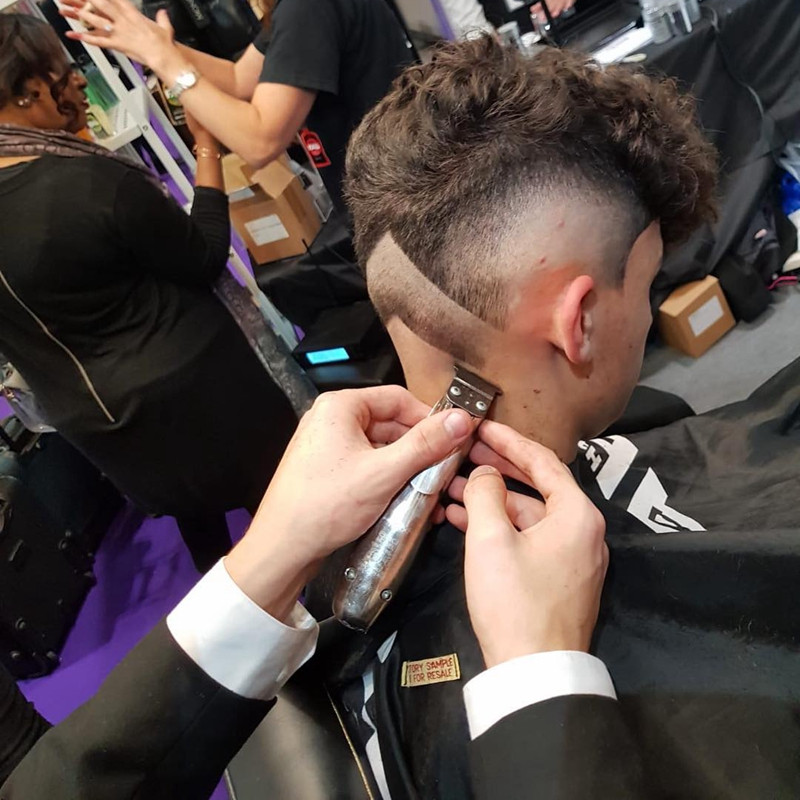 Újratölthető hajvágó professzionális elektromos szakáll hajvágó férfiaknak hajvágó gép fodrász akkus lítium akkumulátor