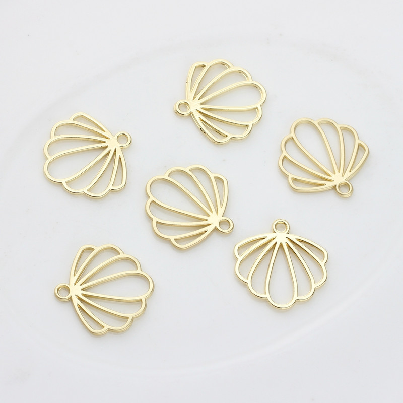 Cink ötvözet medál üreges kivágású aranyos lapos kagylóbűvek 20mm 10db/tétel barkács ékszer fülbevaló készítéshez