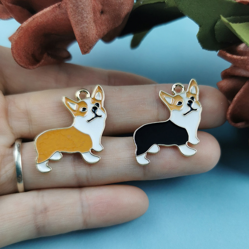 10db/csomag Corgi Dog Zománc Charms Design Animal Tag medálok Ékszerkészítéshez Fülbevaló Karkötő Lebegő Arany Alap 23*24mm