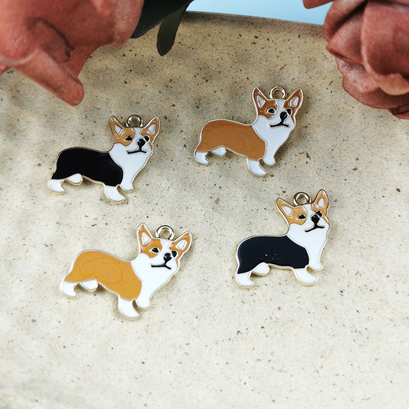 10db/csomag Corgi Dog Zománc Charms Design Animal Tag medálok Ékszerkészítéshez Fülbevaló Karkötő Lebegő Arany Alap 23*24mm