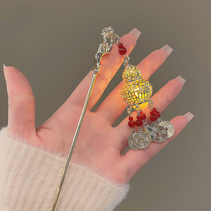 Kineska palača Lantern Ukosnice Stezaljke zlatne boje Metalni štapići za kosu Vilice sa svjetlom Žene Djevojke Privjesak Nakit za Hanfu haljinu