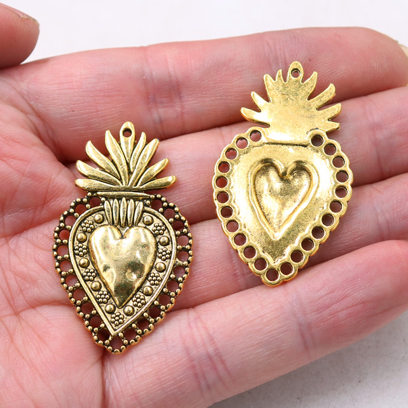 6db Christian Acred Sacred Heart Charm Mexico Milagro Flame szívmedál fényes ezüstözött tónusok 40*24mm A2274