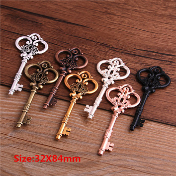 2 τμχ 6 Χρώματα Μεταλλικό κράμα Lovely Large Crown Key Charms Vintage Κλειδιά κοσμημάτων Γούρια 32*84mm