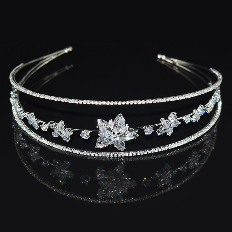 Luxus csillogó Esküvői Menyasszonyi Kristály Tiara Hercegnő díszbemutató báli strasszos fejpánt cirkon hajpánt Haj kiegészítők