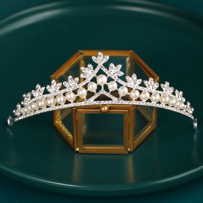 Ezüst színű Esküvői Hajkiegészítők Kristály Strasszkő Korona Olcsó Tiaras Diadems Női Hajékszerek Hercegnő fejdísz