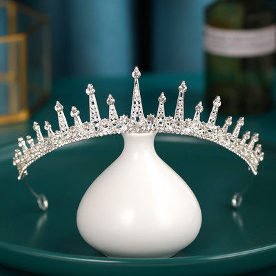 Ezüst színű Esküvői Hajkiegészítők Kristály Strasszkő Korona Olcsó Tiaras Diadems Női Hajékszerek Hercegnő fejdísz