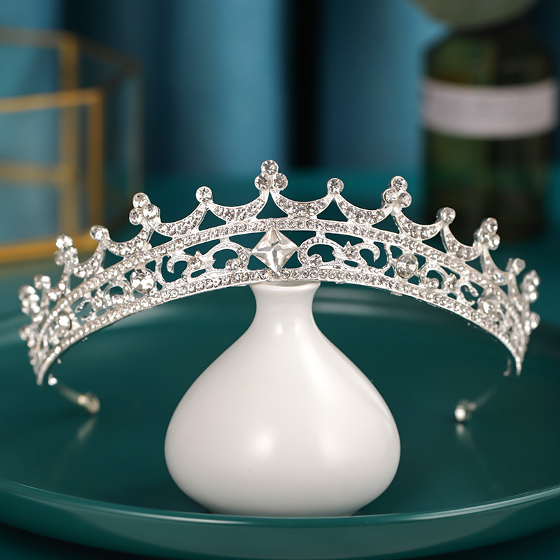 Ezüst színű Esküvői Hajkiegészítők Kristály Strasszkő Korona Olcsó Tiaras Diadems Női Hajékszerek Hercegnő fejdísz