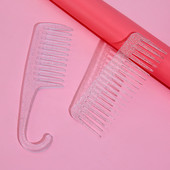 2022 m. permatomos pudros baltos lenktos kabliuko šukos plokščios šukos su plačiomis dantimis Plokščios šukos išlenktos plokščios šukos formuojančios garbanotų plaukų šukos