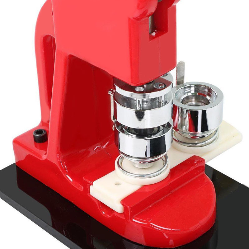 Mygtukų gaminimo mašinos stovo ženklelio mašinos rankinis spaudos kortelių aparatas „pasidaryk pats“ skardinio ženklelio pritaikyta įranga