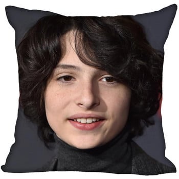 Нова калъфка за възглавница Finn Wolfhard Спалня за домашен офис Декоративна калъфка за възглавница Квадратна калъфка за възглавница с цип 45X45CM Сатен Мека без избледняване