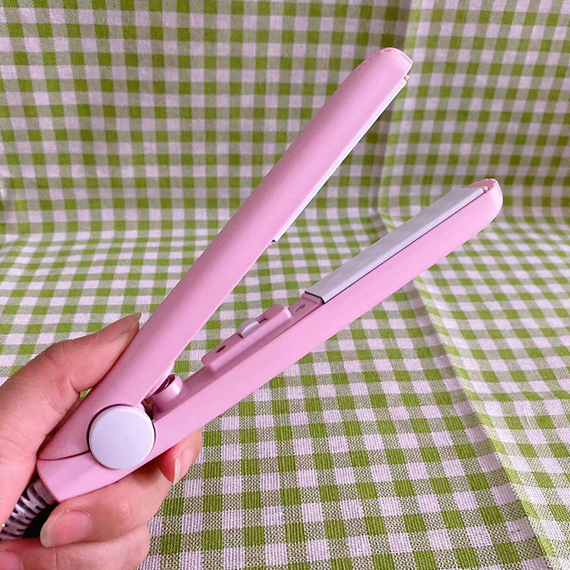 augstas kvalitātes mini matu taisnotājs mini dzīvoklis dzelzs bezvadu usb ruļļi 25w ceļojošie matu taisnotāji