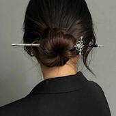 2022, vintage, punk chinezesc, sabie, pandantiv rubin, ac de păr, baton de păr pentru femei, la modă, personalitate, metal, ciucuri, accesorii pentru cleme de păr