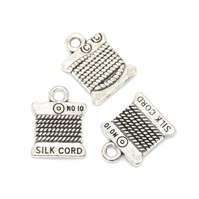 18 vnt mišraus siuvimo kolekcijos pakabukai Tibeto sidabro lydinio metalo žirklinių vamzdžių verpalų „Clew Button“ pakabukai, skirti „pasidaryk pats“ papuošalams gaminti