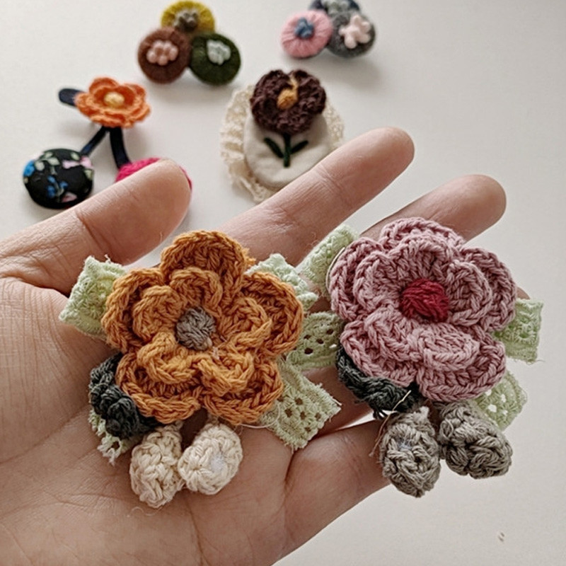 Pleteni cvjetni broš Žene Djevojke DIY Ručno pleteni kaput Haljina Šal Šešir Igla Značka Nakit Poklon za zabavu Broševi od vunenog filca