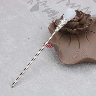 Retro Step Shaking Bojt Hajtű Fejdísz Luxus hajrudak Kínai Menyasszonyi Tiara Klasszikus Esküvői Haj kiegészítők
