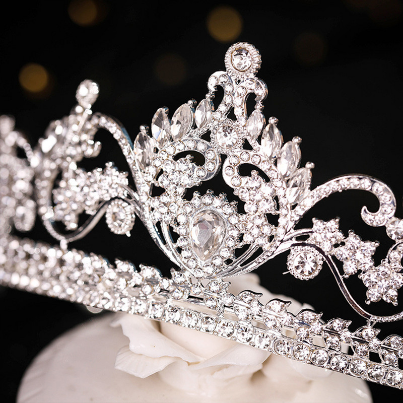 Esküvői Tiaras Hajpánt Hercegnő Koronák Strasszkő Ezüst Színű Fejpánt Luxus Lányok Esküvői Haj Kiegészítők Ékszerek