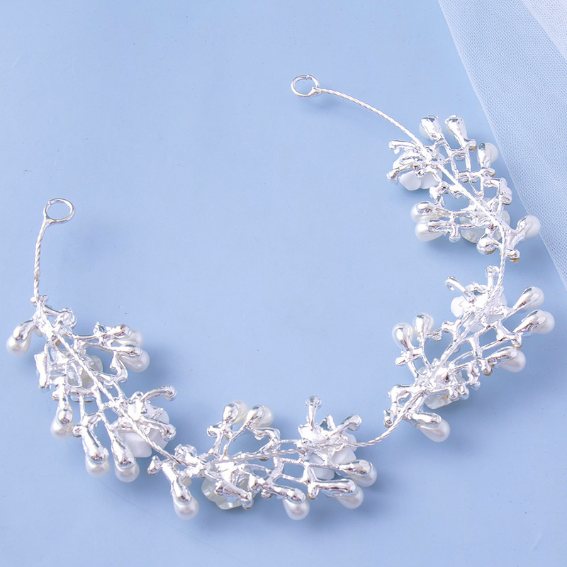 Traka za kosu srebrne boje Tijare za mladenke Ženska traka za glavu s bijelim cvijetom Modni dodaci za kosu za vjenčanje djevojaka Nakit