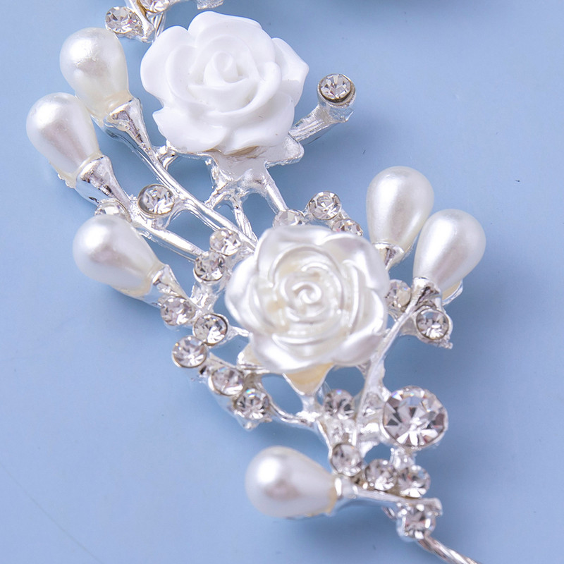 Traka za kosu srebrne boje Tijare za mladenke Ženska traka za glavu s bijelim cvijetom Modni dodaci za kosu za vjenčanje djevojaka Nakit