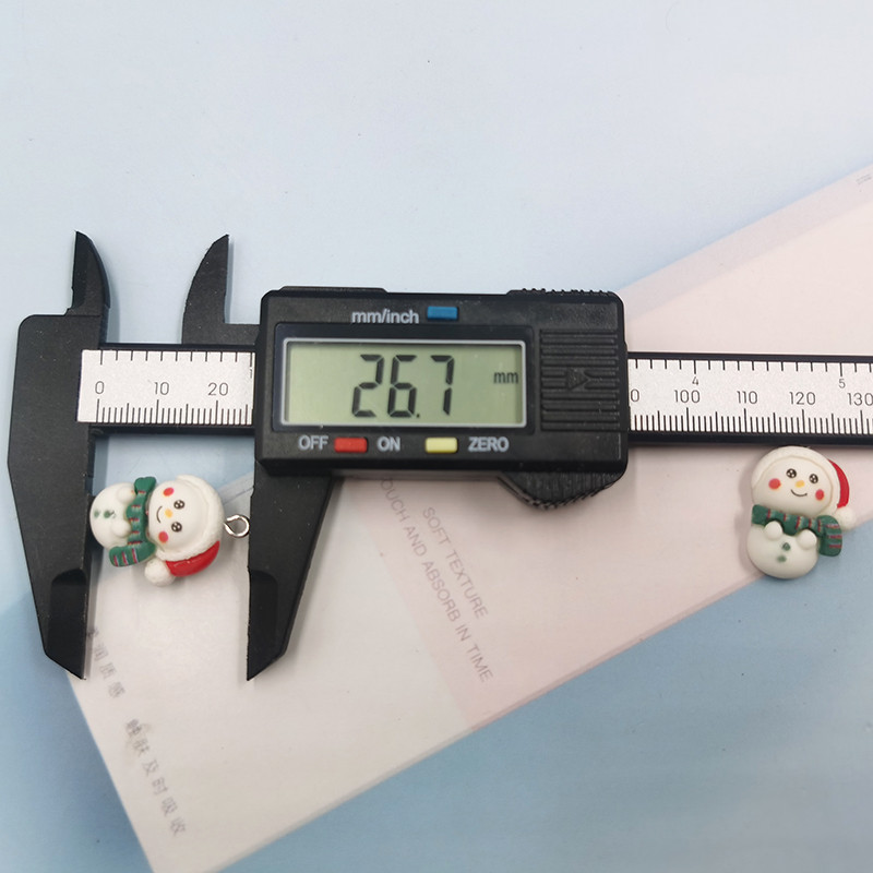 10db európai karácsonyi hóember bűbáj ékszerekhez Making Findings Diy kézzel készített fülbevaló karkötő aranyos gyanta medál C667