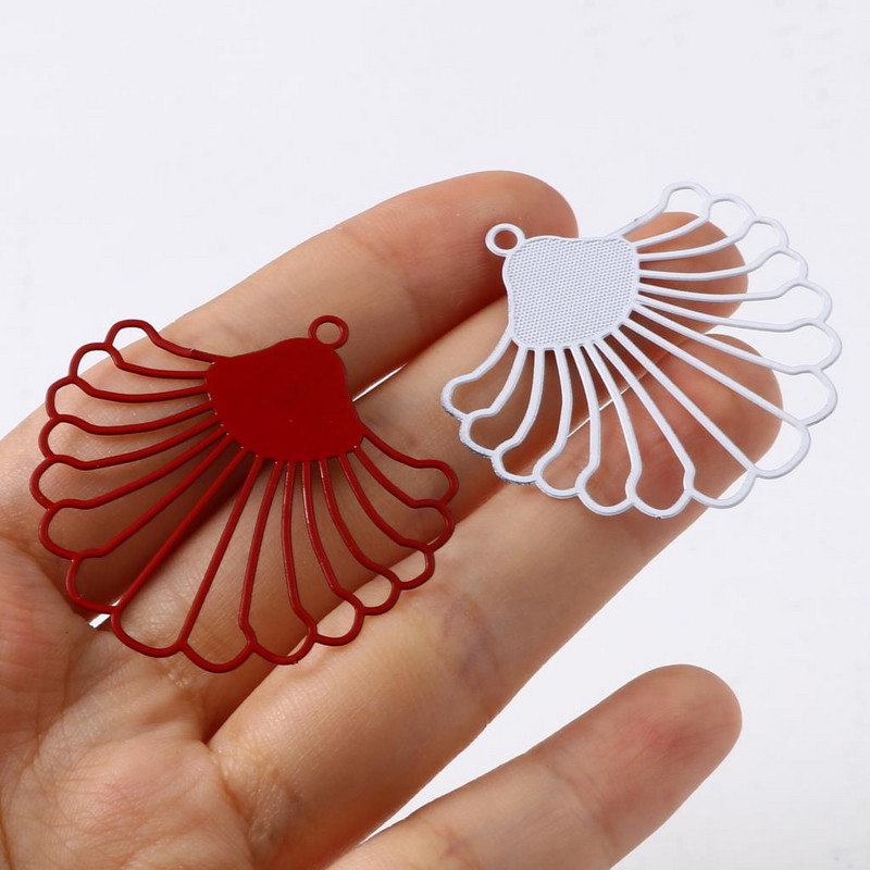 10 db matel üreges legyező alakú filigrán bélyegzők színes festett medálok barkács ékszerkészítéshez 3,9 cm x 3,7 cm