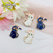 10 ks zliatinových príveskov s kvapkajúcim olejom, kreslených motívov mesačnej mačky, amuletov, náušníc, dizajnérskych príveskov na kľúče, doplnkov pre domácich majstrov.