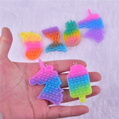 6 tk/pakis suures suuruses Kawaii amuletid vikerkaare ükssarvik merineitsi popsilik ananassivaigust amuletid isetegemise ehetele