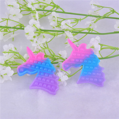 6 tk/pakis suures suuruses Kawaii amuletid vikerkaare ükssarvik merineitsi popsilik ananassivaigust amuletid isetegemise ehetele