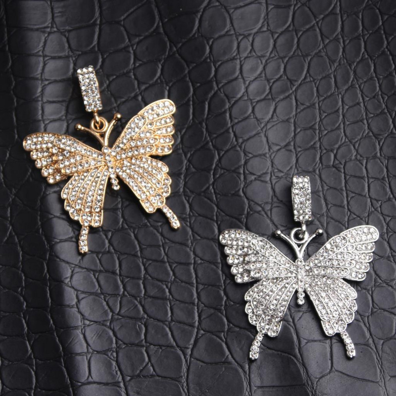 57x48 mm sädelev kristallist kivikivi sillutab liblikas amuletid, tsirkoonist 3D liblikas ripats ehete valmistamise moe kaelakee jaoks