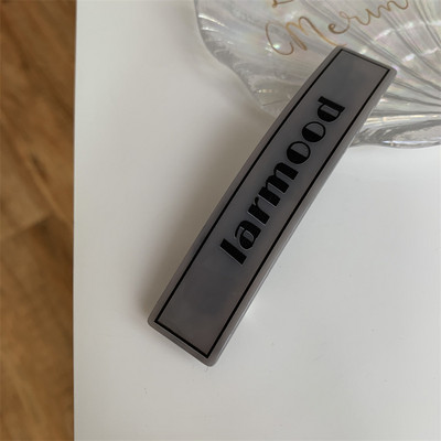 Trend Letters Lihtsad kevadised klambrid naistele Armas ja lahe esteetika Temperament juukseklambrid vabaaja võlu Mood Juukseaksessuaarid