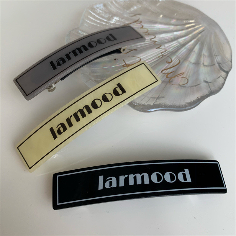 Trend Letters Lihtsad kevadised klambrid naistele Armas ja lahe esteetika Temperament juukseklambrid vabaaja võlu Mood Juukseaksessuaarid