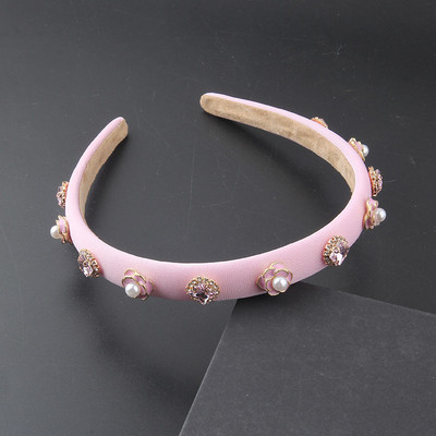 Uus värviline kristallidega inkrusteeritud käsnast kivist peapael Euroopa ja Ameerika barokkstiilis laia äärega kivist peapael